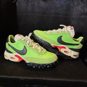 Nike Green and Black Sneakers